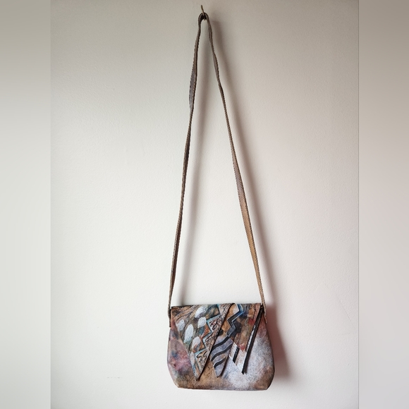 Jane Yoo Crossbody - Picture 2 of 9